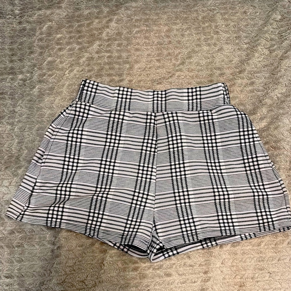 Plaid Black and White Women's Shorts